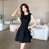 Green Royal Sister Style High-Level Sensation A-Floor Dress 2026 New Sleeveless Design Sensing French Dresses Women's Summer